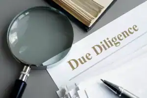 La Importancia de la Debida Diligencia Antes de Invertir en Bienes Raíces